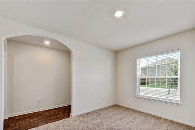 140 Allington Cir in Jarrell, TX - Building Photo - Building Photo