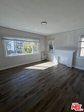 4535 W 11th Pl in Los Angeles, CA - Building Photo - Building Photo