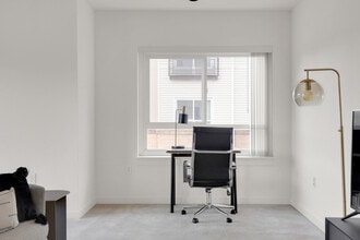 10410 NE 2nd St in Bellevue, WA - Building Photo - Building Photo