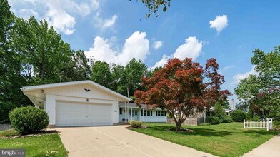 3335 S Rockfield Dr in Wilmington, DE - Building Photo - Building Photo