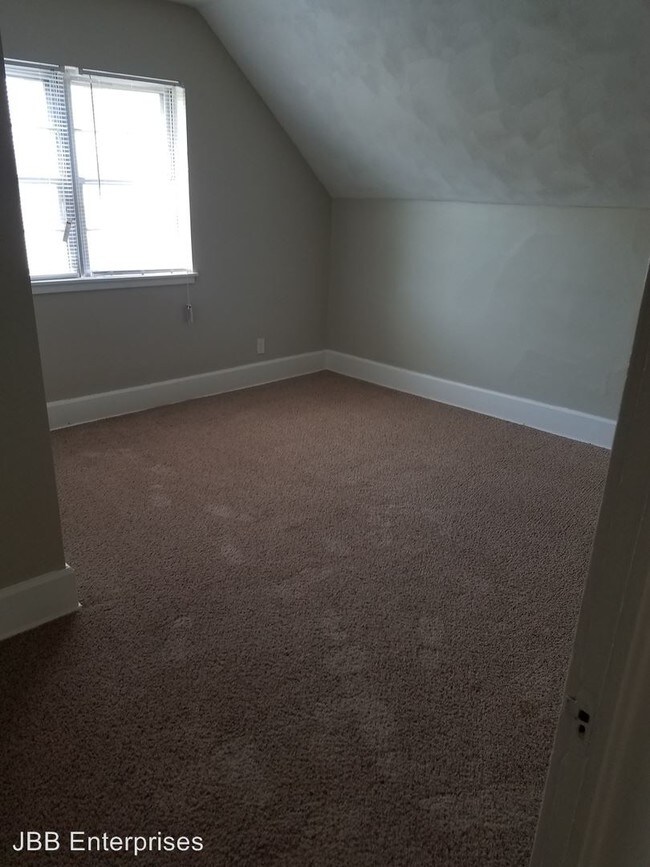 1020 18th Avenue A in Moline, IL - Building Photo - Building Photo