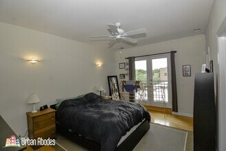 4325 N Ashland Ave, Unit A05C in Chicago, IL - Building Photo - Building Photo