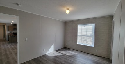 109 Applewood Ln in Columbus, MI - Foto de edificio - Building Photo