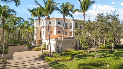 2809 Tiburon Blvd E in Naples, FL - Building Photo - Building Photo