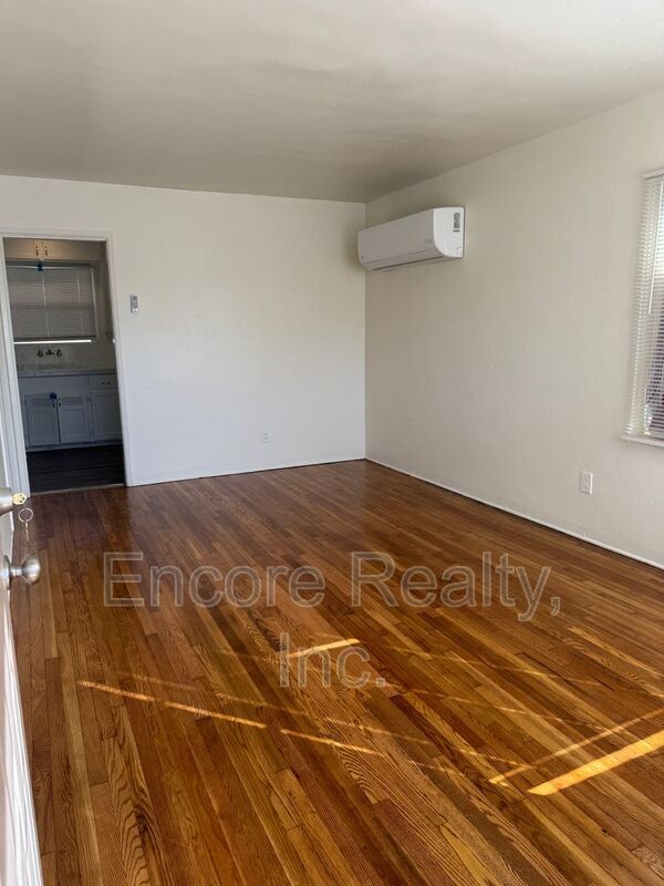 5008 Muir Ave in San Diego, CA - Building Photo - Building Photo