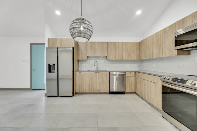 1308 E Hibiscus Ave in McAllen, TX - Building Photo - Building Photo