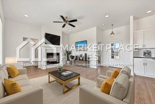 375 Canada Dr in Farmington, AR - Building Photo - Building Photo