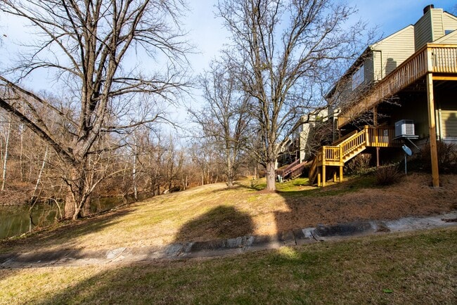 15 Harrods Landing Dr in Prospect, KY - Foto de edificio - Building Photo