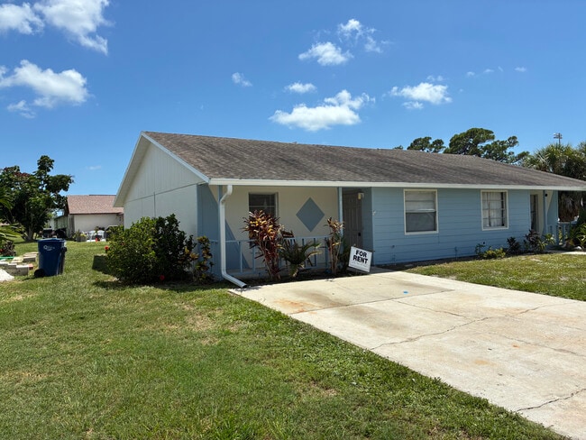 property at 7825 40th Avenue Dr W