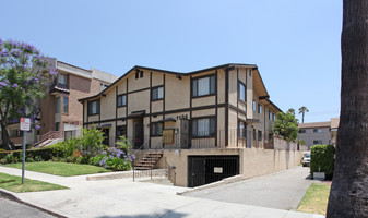 1136 Winchester Ave Apartments