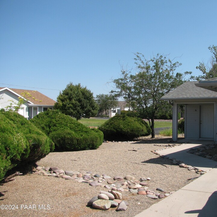 6351 N Little Papoose Dr in Prescott Valley, AZ - Building Photo