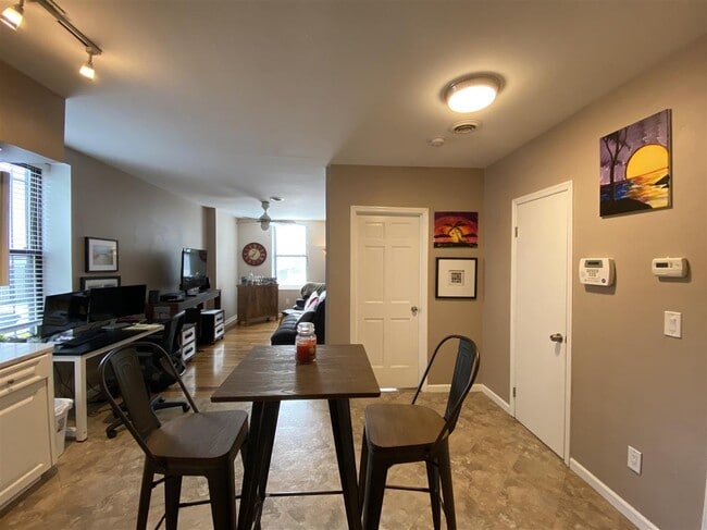 333 Monroe St in Hoboken, NJ - Building Photo - Building Photo