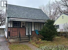 954 Partington Ave in Windsor, ON - Building Photo