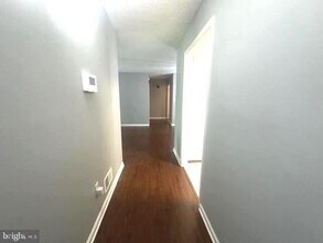 2267 Hunters Run Dr in Reston, VA - Building Photo - Building Photo