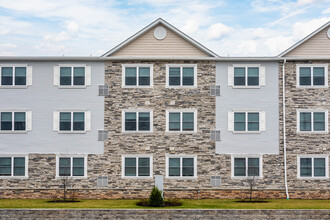 Brookside Manor Clark in Clark, NJ - Building Photo - Building Photo