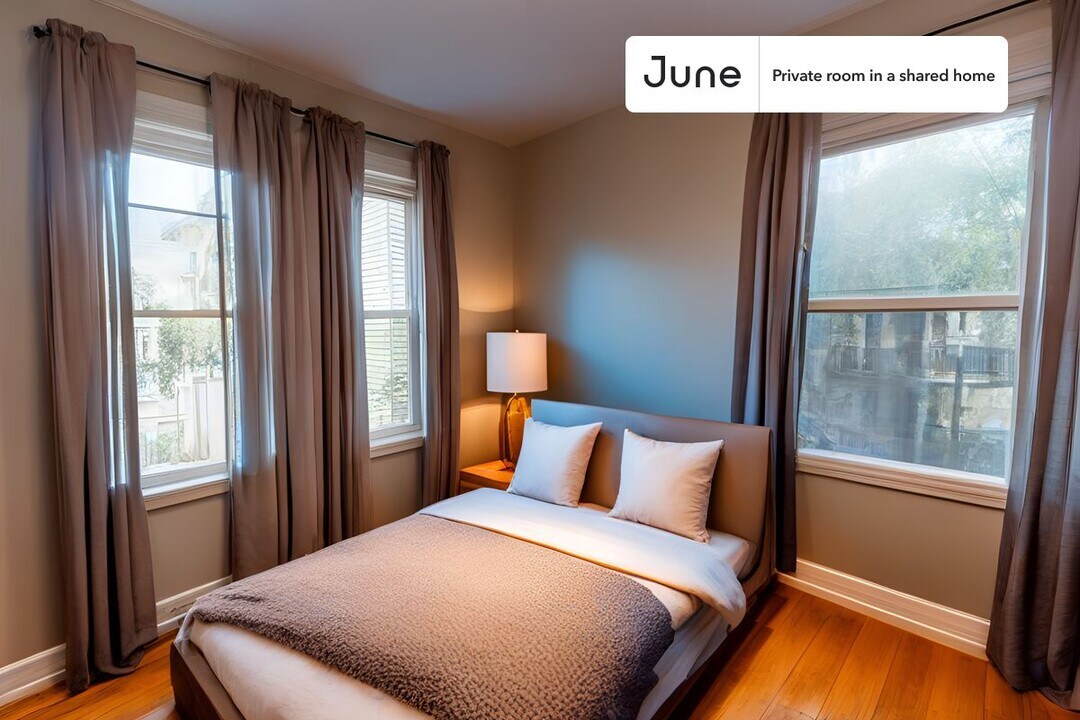 Room in Shared 3 bed/1 bath home in Boston, MA - Building Photo