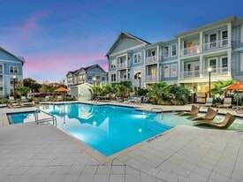 Advenir at The Watson in Tampa, FL - Building Photo