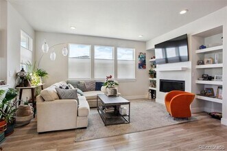 2862 E 103rd Ave in Thornton, CO - Foto de edificio - Building Photo