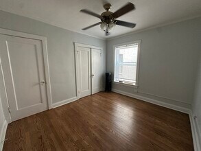 7027 N Glenwood Ave in Chicago, IL - Building Photo - Building Photo