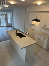 3 Ranch Ter in Barrie, ON - Building Photo - Building Photo