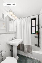 77 Park Terrace E in New York, NY - Building Photo - Building Photo