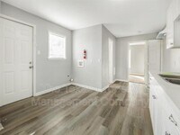 4319 Chapman St photo'