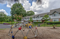 Stanton Oaks in Atlanta, GA - Foto de edificio - Building Photo