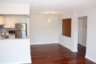 273 Cambridge Rd in Woburn, MA - Building Photo - Building Photo