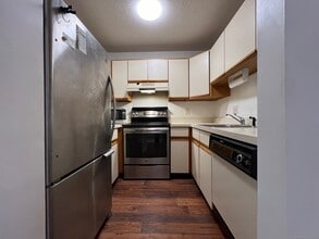 35 Ruth St in Bristol, CT - Building Photo - Building Photo