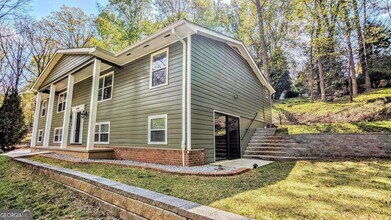 2510 Cove Rd in Gainesville, GA - Building Photo - Building Photo