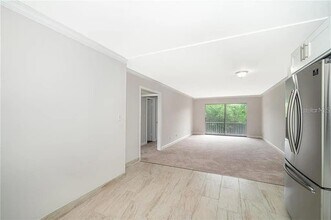 1250 S Denning Dr in Winter Park, FL - Foto de edificio - Building Photo