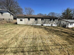 2636 Hadden Dr in St. Louis, MO - Building Photo - Building Photo