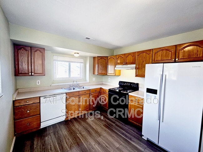 1010 Mazatlan Cir in Colorado Springs, CO - Building Photo - Building Photo