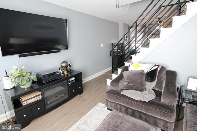 property at 6161 Lawnton St