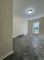 131 Orient Ave, Unit 2 in Jersey City, NJ - Building Photo - Building Photo