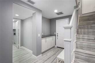 2682 Bungalow Pl in Newport Beach, CA - Building Photo - Building Photo