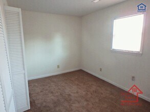 500 Skyline Dr in McMinnville, TN - Foto de edificio - Building Photo