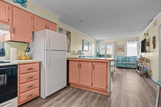 301 Commerce Way in Atlantic Beach, NC - Building Photo - Building Photo