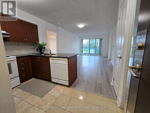 55 S Town Centre Blvd in Markham, ON - Building Photo - Building Photo