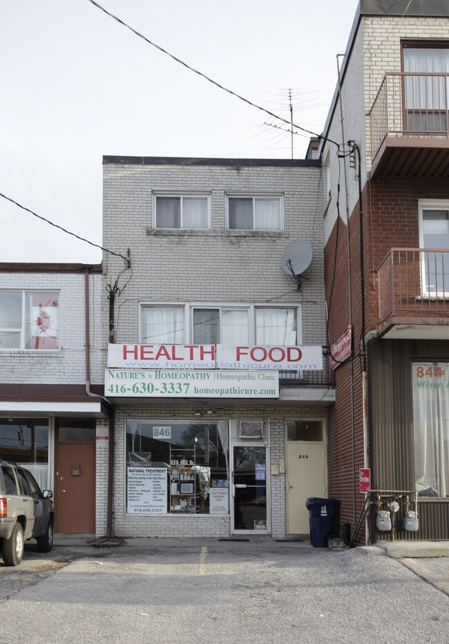846 Wilson Ave in Toronto, ON - Building Photo - Building Photo
