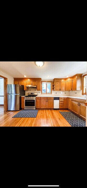 235 Ashcroft Rd in Medford, MA - Foto de edificio