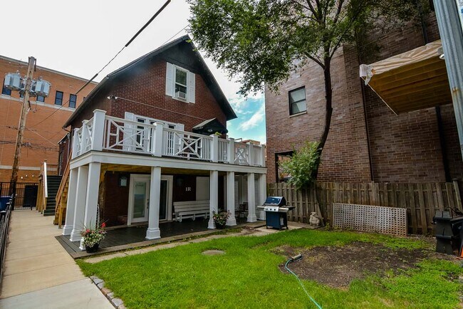 1415 W Byron St, Unit G04C