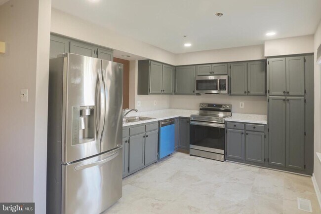 12304 Sea Pearl Ct in Laurel, MD - Building Photo - Building Photo