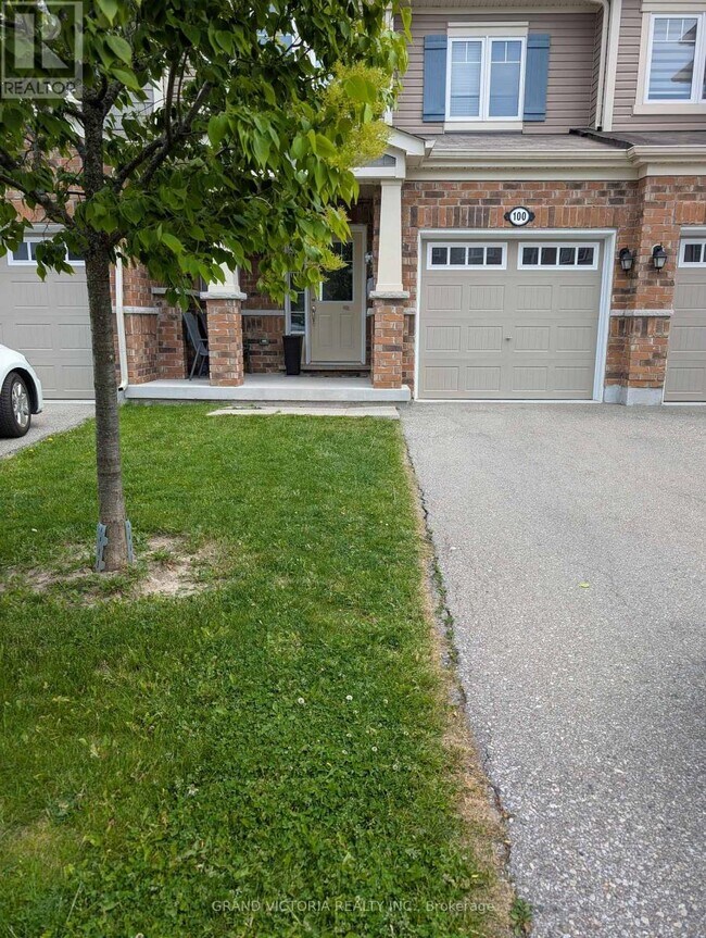 100 McMonies Dr in Hamilton, ON - Building Photo - Building Photo