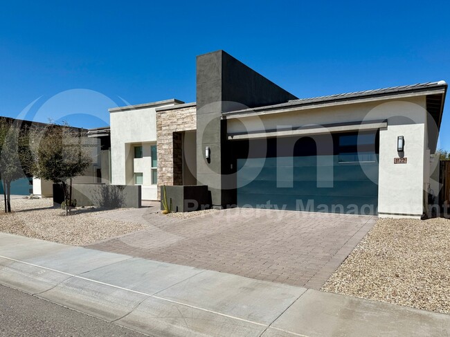 property at 1122 E Nolan Pl