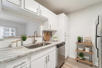 11220 West Rd in Houston, TX - Building Photo - Building Photo