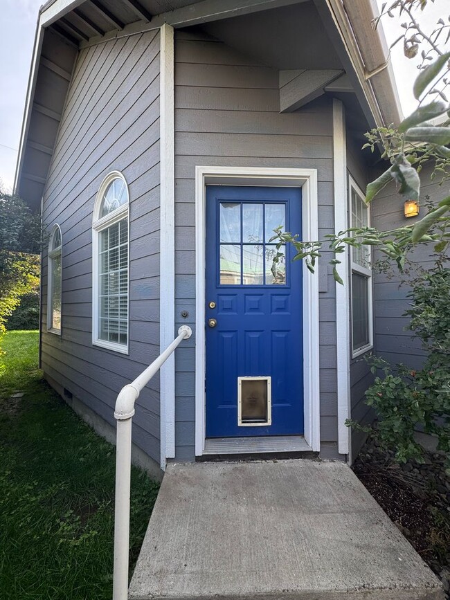 property at 404 Ruby St