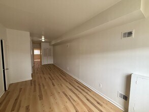 1102 K St SE in Washington, DC - Building Photo - Building Photo
