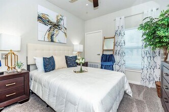 9102 Farm to Market 2920-Unit -2304 in Tomball, TX - Building Photo - Building Photo