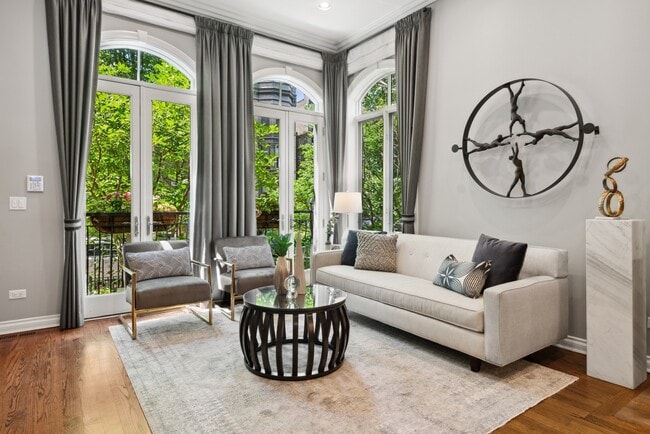 1925 N Bissell St in Chicago, IL - Building Photo - Building Photo